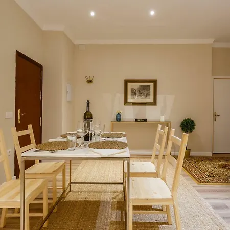 Surthy Algarve شقة جيريز